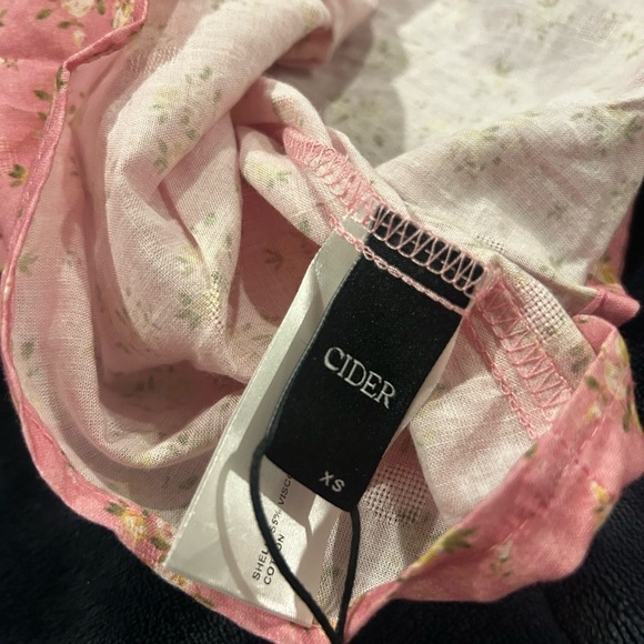 NWT Cider Women’s Floral Pink Camisole Top Blouse Lace Trim Size XS - Picture 10 of 15